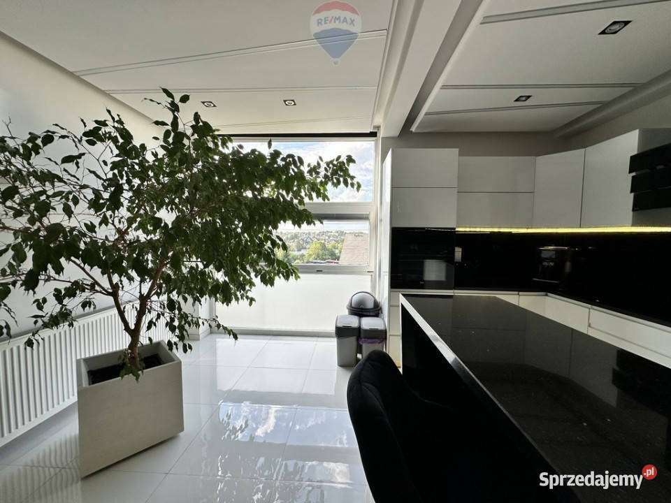 Duże mieszkanie z garażem i parkingiem