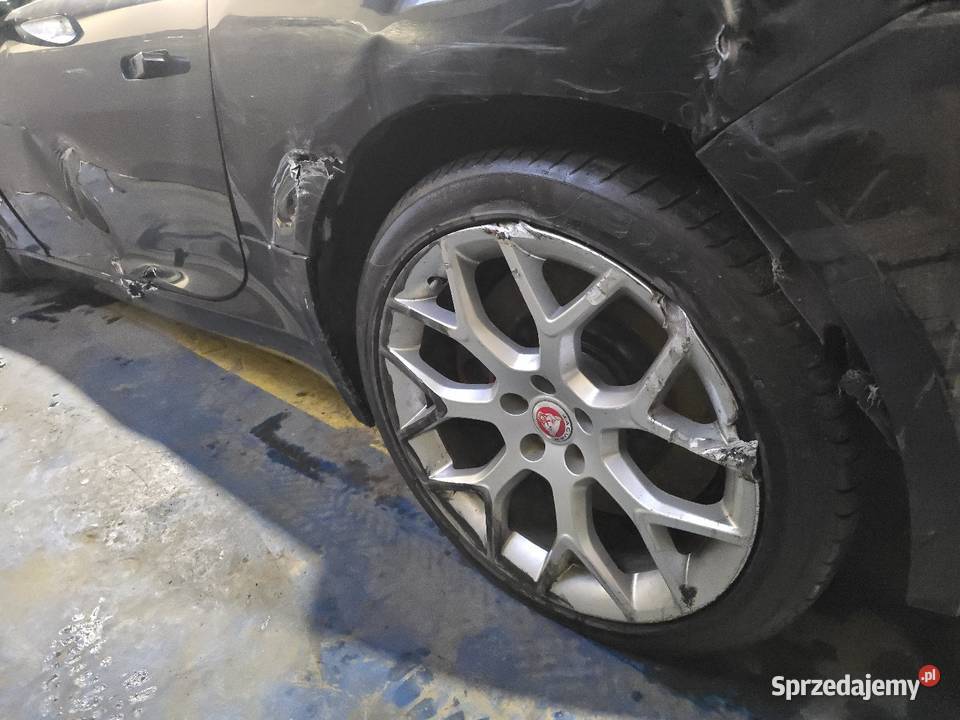 Jaguar Ftype uszkodzony Sportowy / Coupe Bedoń Przykościelny