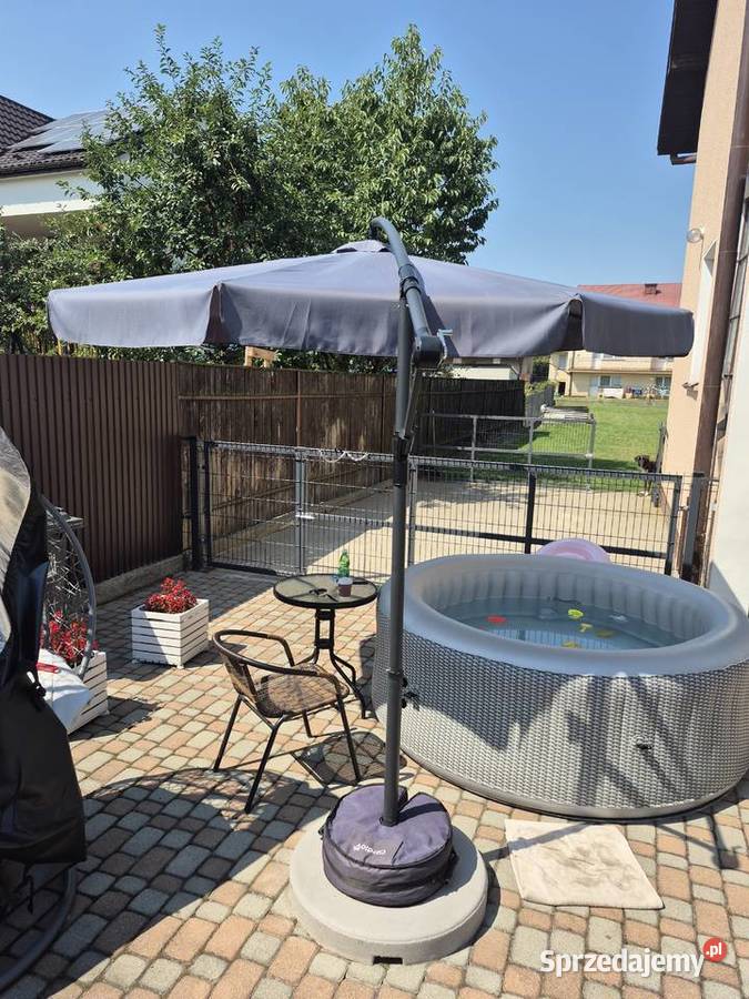 Sprzedam parasol ogrodowy 3 m średnicy z okrągłą Wojnicz