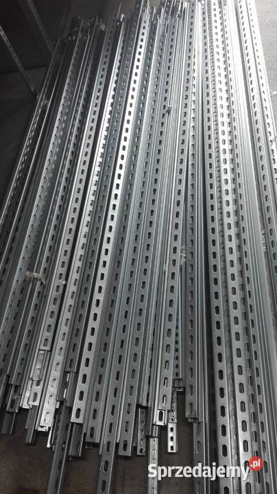 Ceownik perforowany 28x12x12mm3mb ocynk1750