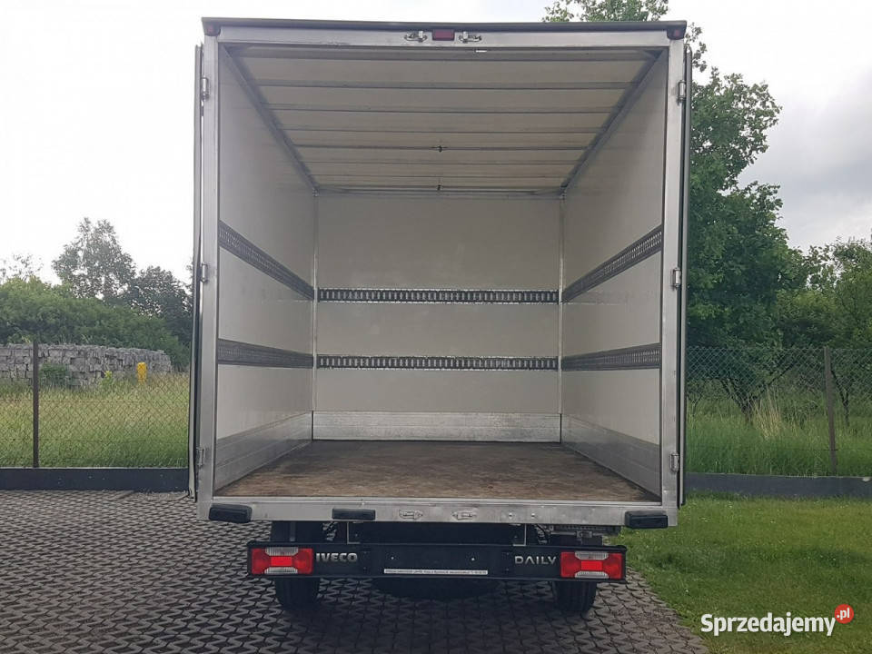 Iveco Daily KONTENER 8EP KLIMA 414x221x220 garażowany Poręba