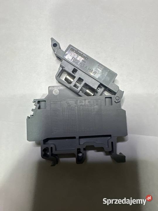 Złącze bezpiecznikowe firmy Entrelec na szynę Th