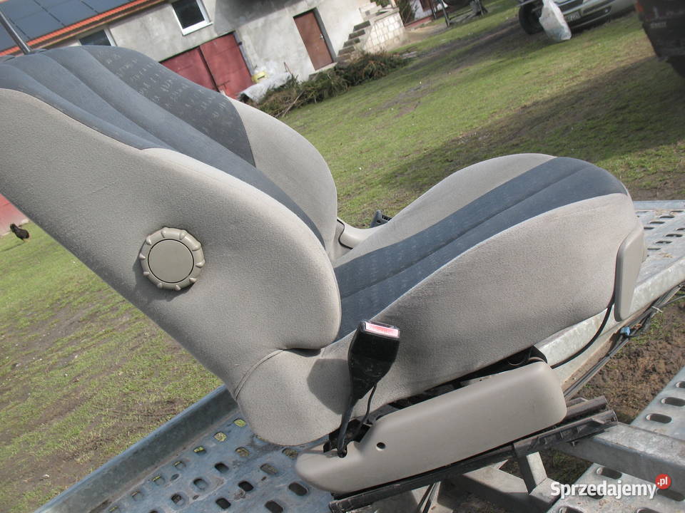 fotel siedzenie kierowcy renault grand scenik II