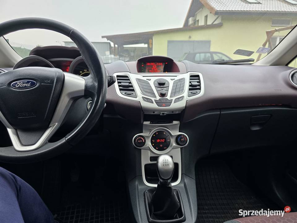 Ogłoszenie Prywatne Ford Fiesta mk7 125 benzyna 1250cm3 Ciechocinek