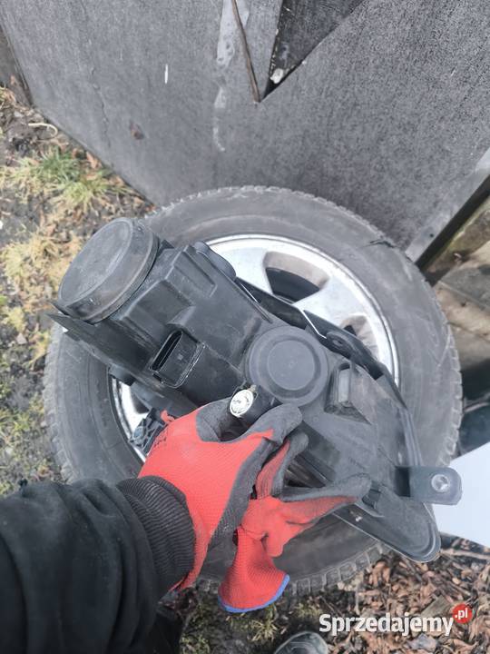 Lampa lewa passat b6 h7 w stanie uchwyty całe Lampy przednie kujawsko-pomorskie Kruszwica