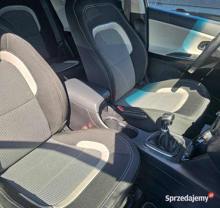 Kia Ceed 2014 LED super stan Benzyna ładny Rok produkcji 2014 Kutno sprzedam