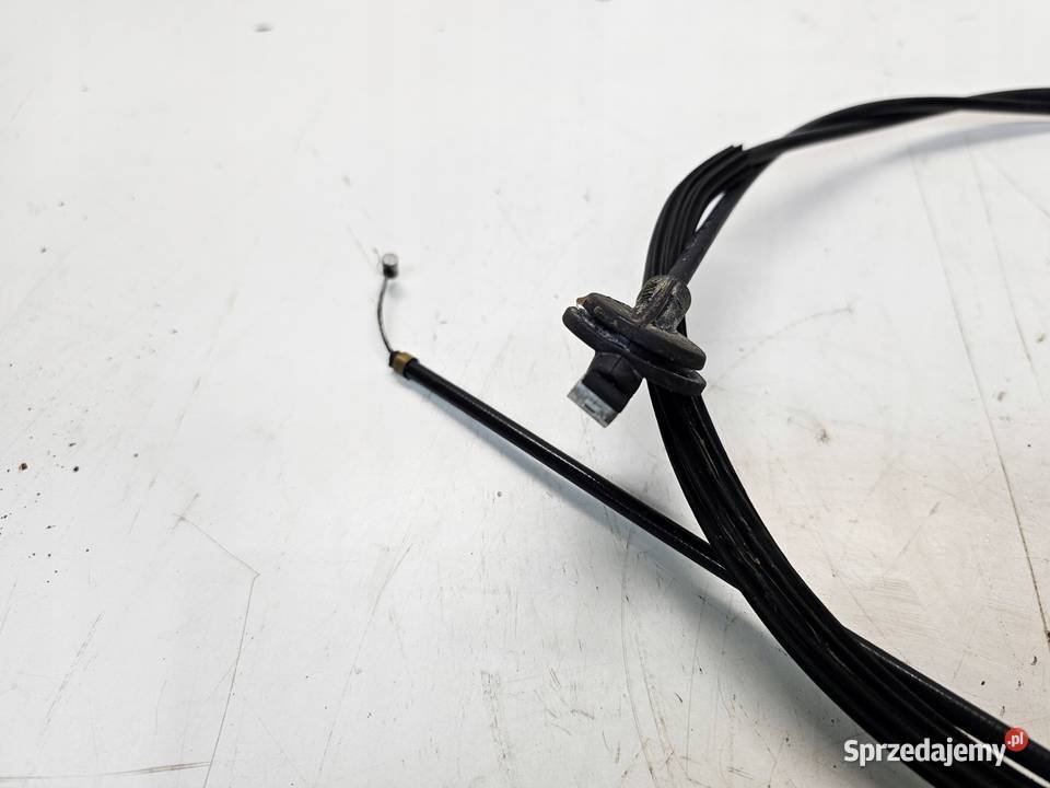 LINKA OTWIERANIA MASKI AUDI Q3 8U 8U0823535 Przystajń