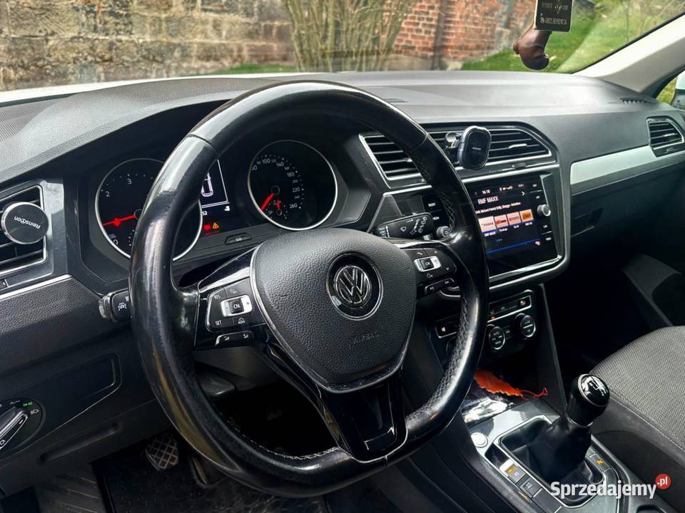 Super tiguan centralny zamek Wałbrzych