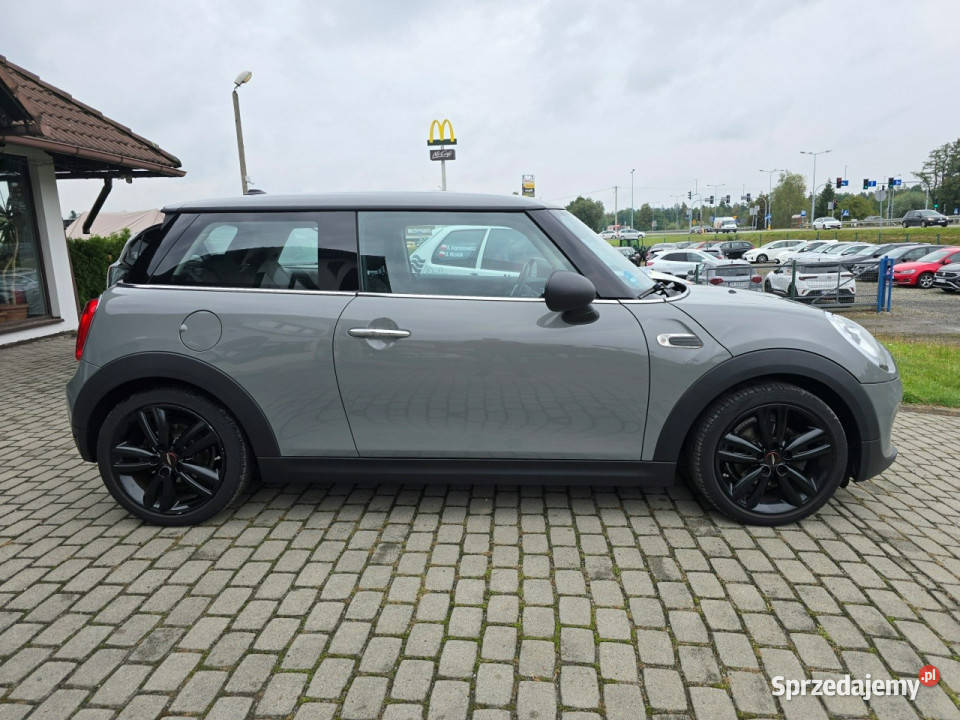 Mini ONE Świetnie udokumentowany Serwisowany Rok produkcji 2016 Ustroń