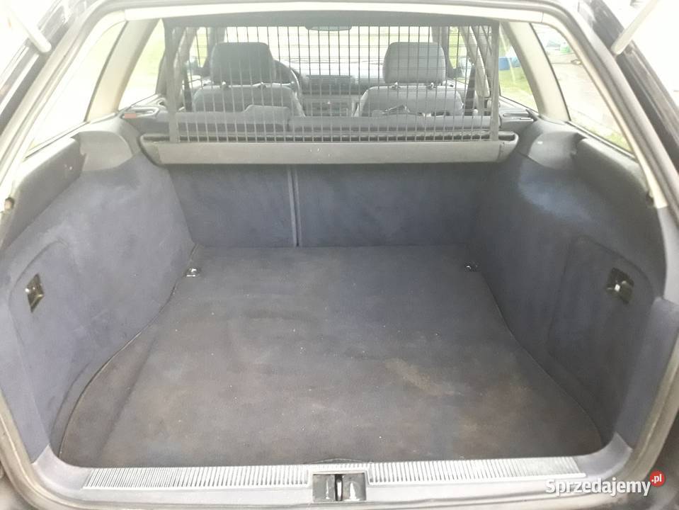 Audi A4 B5 kombi 19 TDi 90 Hak NOWE OPONY Działoszyn