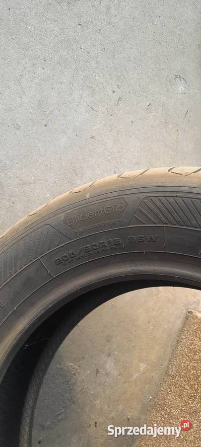 Sprzedam oponę pojedyńke marki Goodyear Dobiegniew