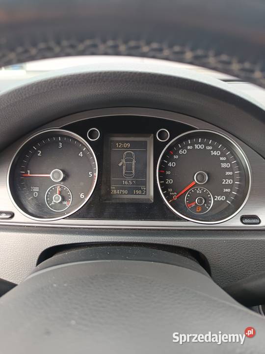 Volkswagen Passat B7 16 TDI R line nieuszkodzony Passat