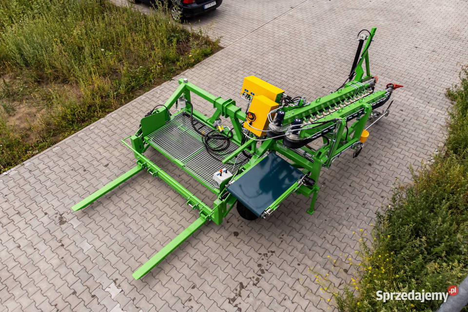 Kombajn szkółkarski wyorywujący Z452 nieuszkodzony Proszówka
