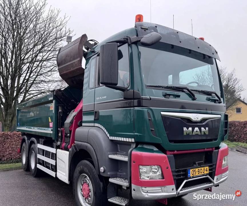 4 osiowaeywtotka 8c4 zdzwigiem Man TGS Warszawa