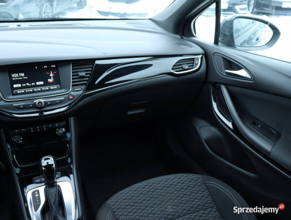 Opel Astra 14 T relingi dachowe Piaseczno