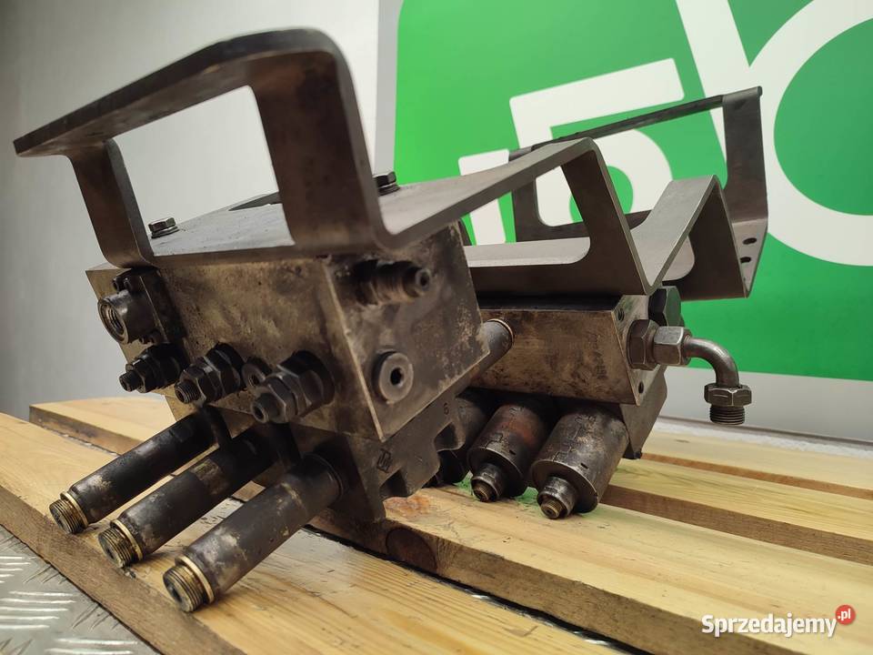 Blok hydrauliczny Merlo 4025 M18040077A Pozostałe