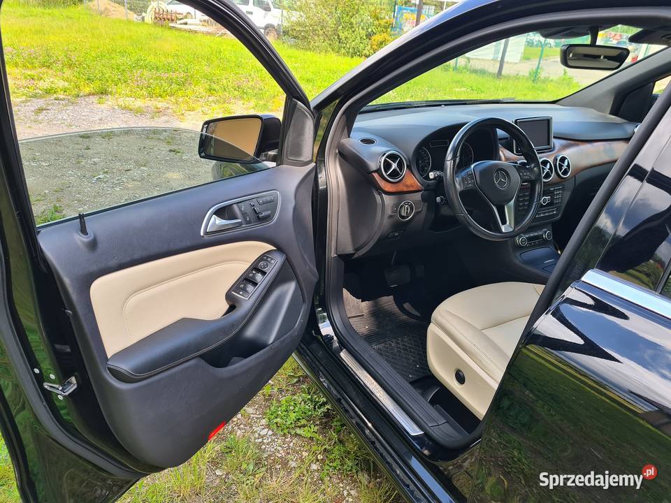 Mercedes Benz B250 Benzyna Automat Skóry Pakiet poduszka powietrzna Olsztyn
