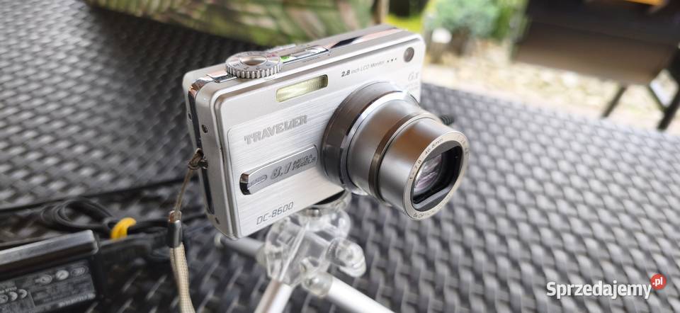 Aparat Traveler DC8600
