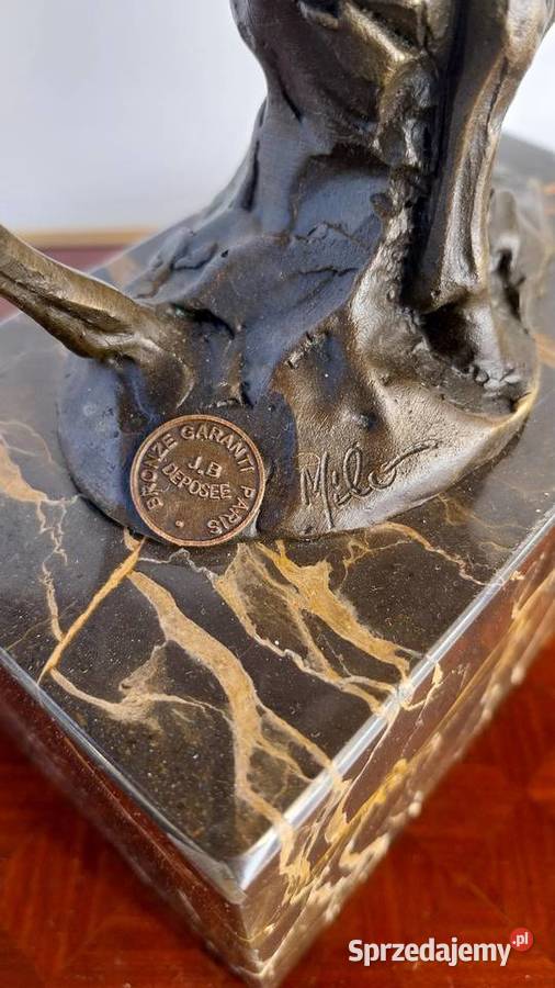 figura jelenia brąz Lublin