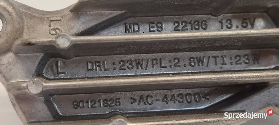 BMW F44 218I MODUŁ LED LEWY 90121825
