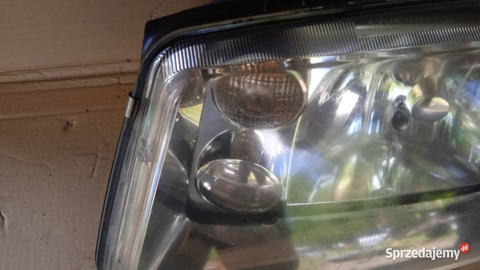 VW BORA LAMPA PRZÓD LEWA EU Zbierkowo sprzedam