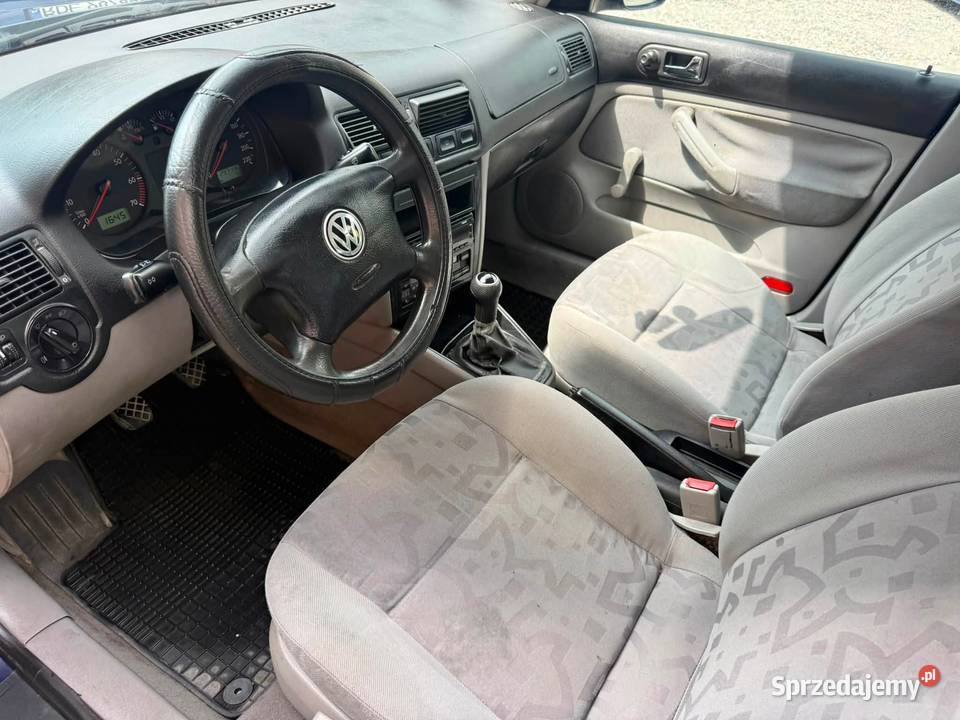 VW Golf IV 14 Benzyna 2002r Ładny Zadbany Golf Dębica