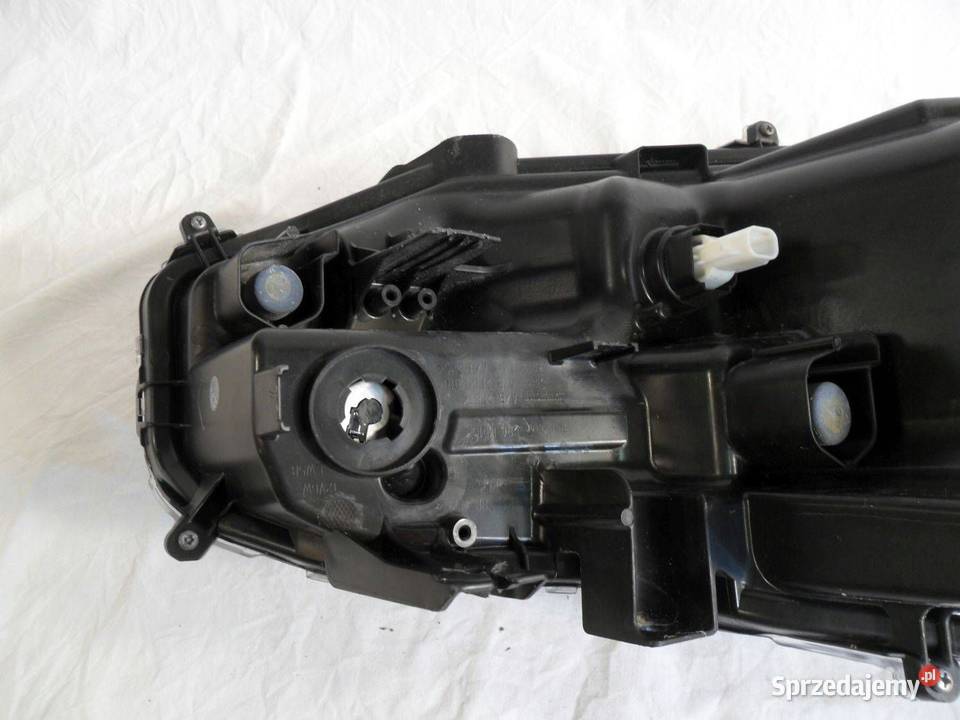 Reflektor Przód strona lewa Toyota Yaris Nowy Tomyśl