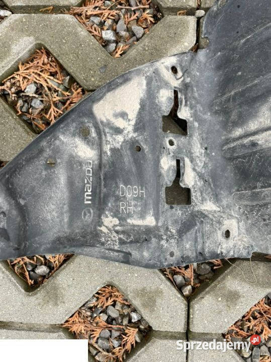 Mazda 3 nadkole prawy przód BPK4 osobowe lubelskie Kozubszczyzna
