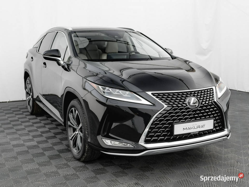 Lexus RX GD1F352300 Business Edition Podgrzf I światła przeciwmgielne pomorskie