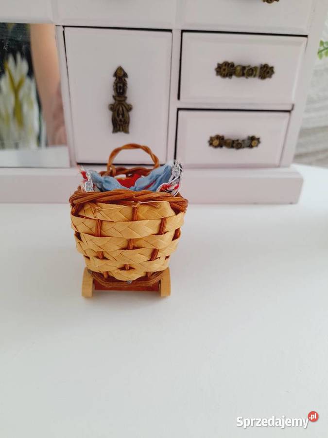 Miniaturowa lalka Barbie baby Krissy z lat 90r w Bogatynia