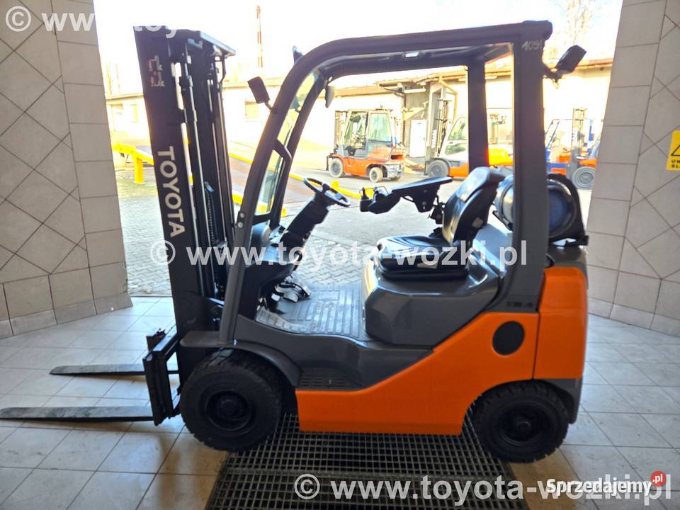 Wózek widłowy TOYOTA 8FGF18 wolny skok 8FG18 Wózki widłowe sprzedam