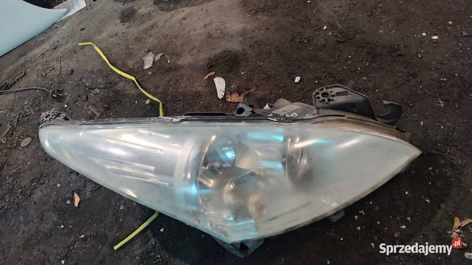 Reflektor lampa lewa prawa przód przednia Książ Wielkopolski