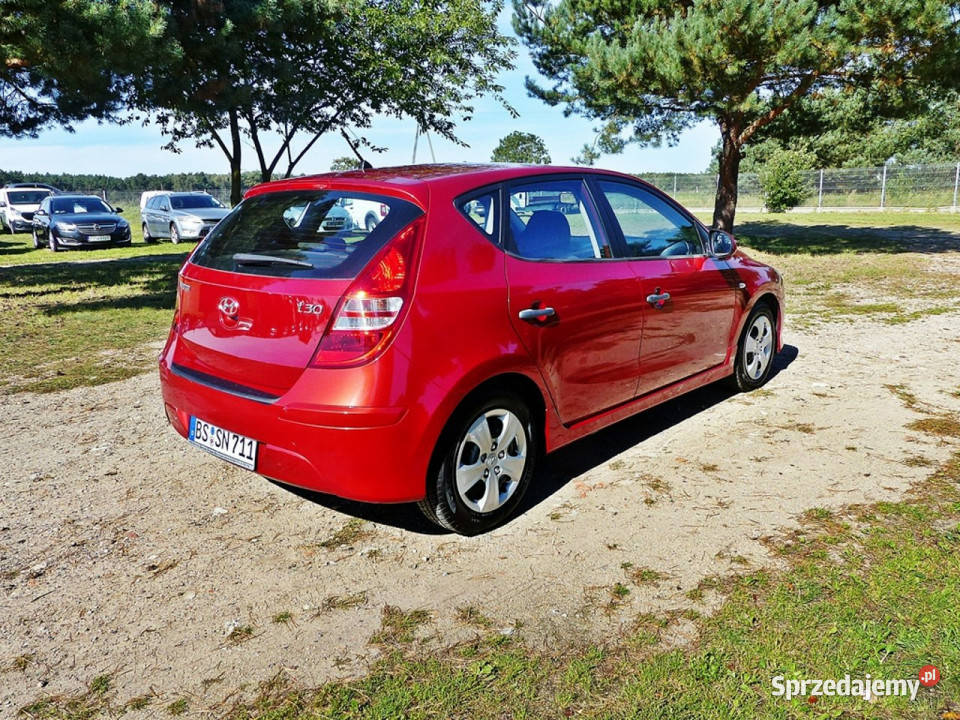 Hyundai i30 14 Rok produkcji 2011 Piła