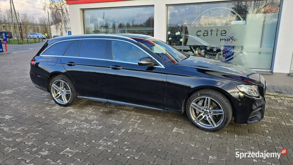 Mercedes E 220 AMG Pakiet 4 Matic Felgi 19 ew sprzedam