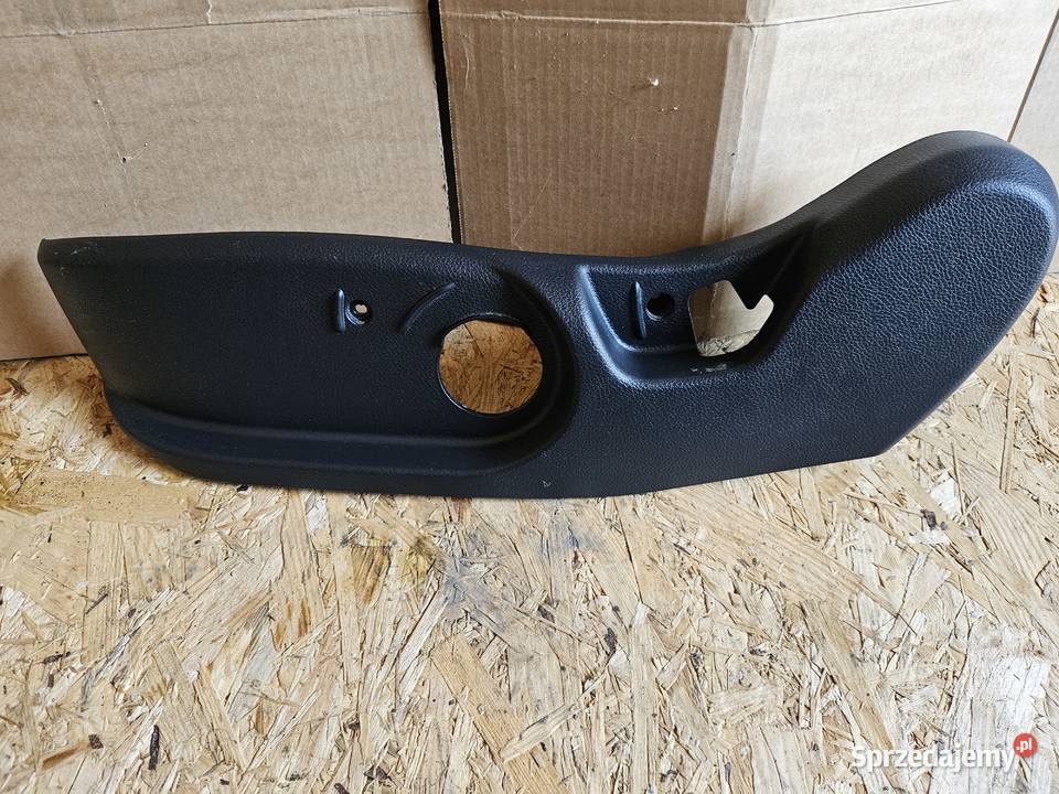 OSŁONA PLASTIK LEWY PRZÓD FOTEL KIA RIO IV Pozostałe Warszawa