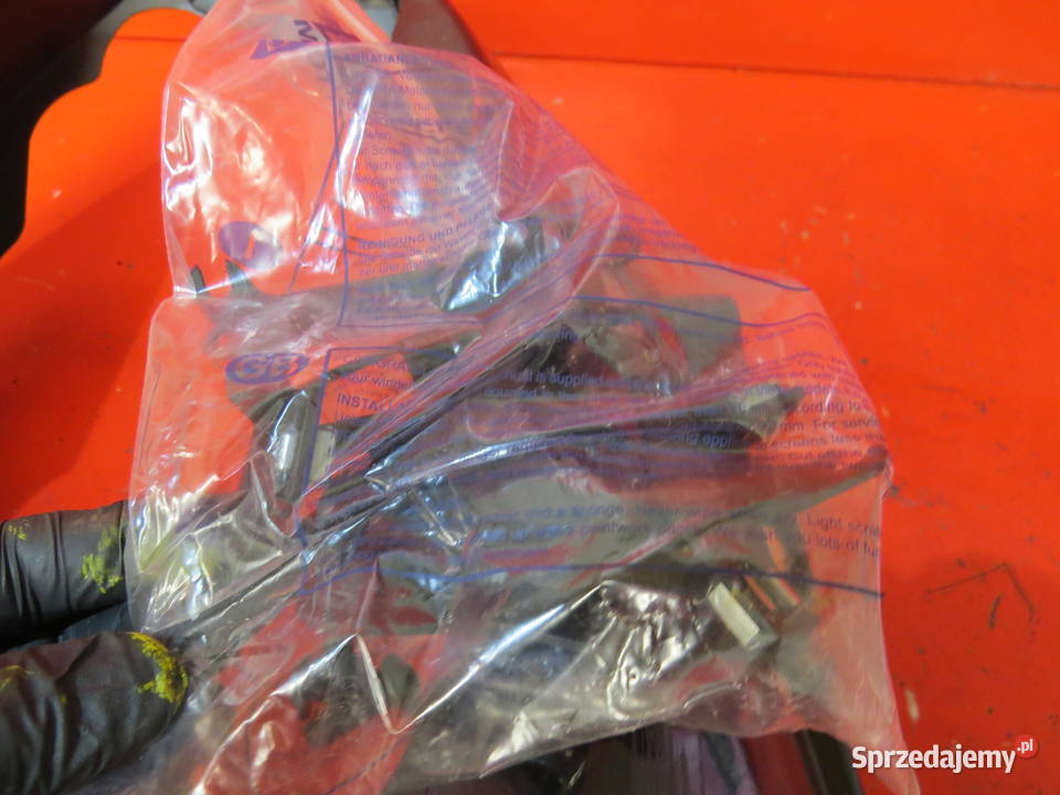 KAWASAKI Z 750 800 NINJA SUZUKI SFV 650 PŁUG Szyby i owiewki sprzedam