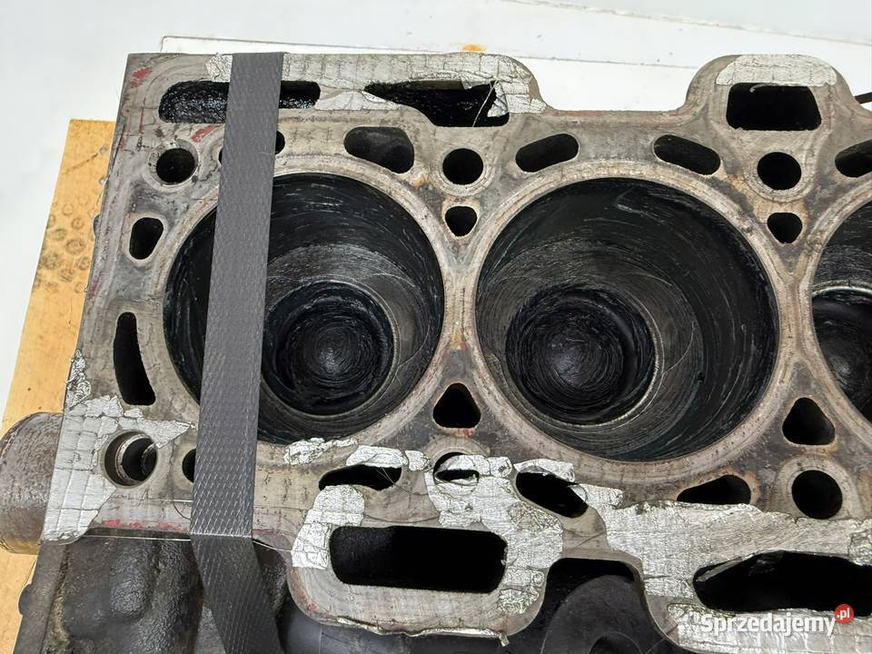 DÓŁ SILNIKA K9K808 Renault Kangoo II 15 DCI blok Chełm
