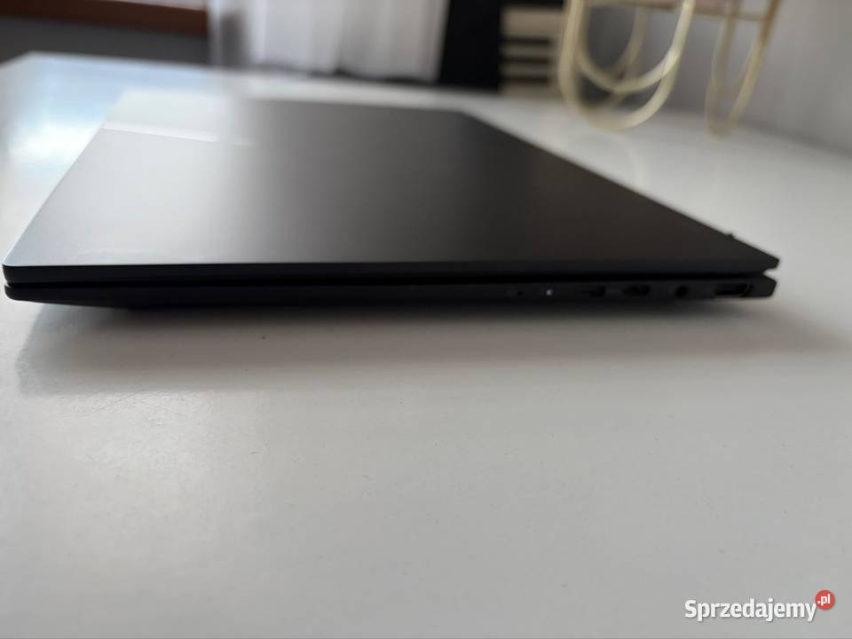 Asus ZenBook UM3406K OLED RYZEN AI 7 32gb1TB 14-14.9" Gromnik