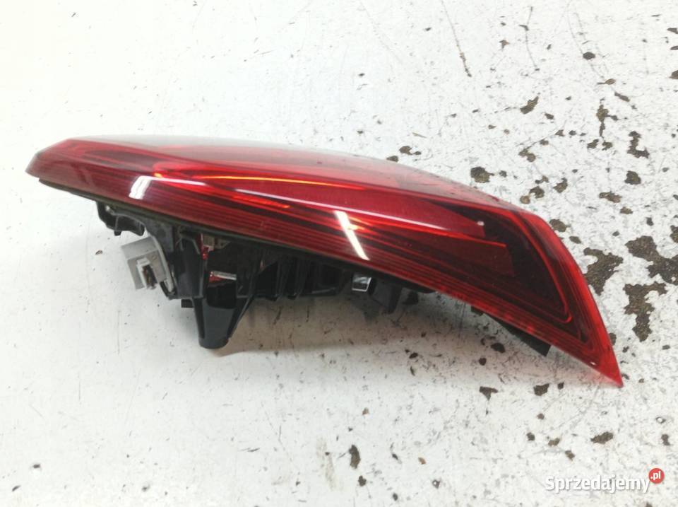 LAMPA TYŁ W KLAPĘ LEWA 3D EU 39012629BK Opel świętokrzyskie