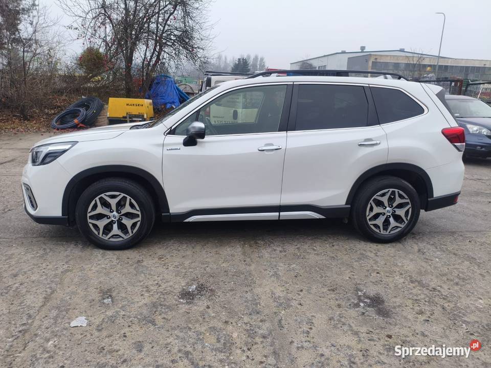 Subaru Forester 20 benzyna Salon Polska 2020 światła LED