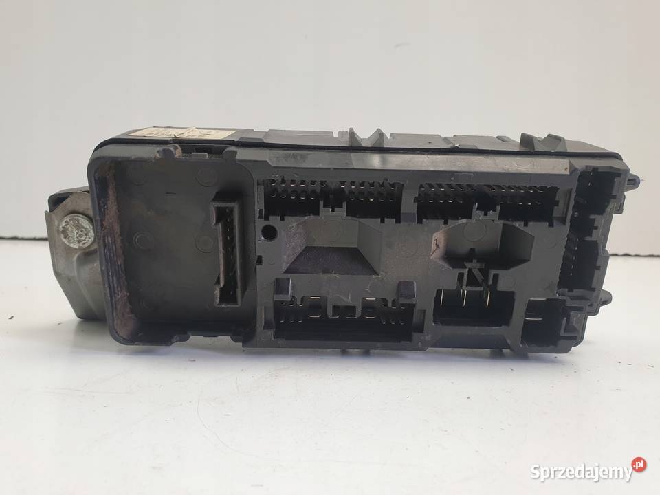 Volvo S40 V40 lift 19 D SKRZYNKA BEZPIECZNIKÓW Rudka sprzedam