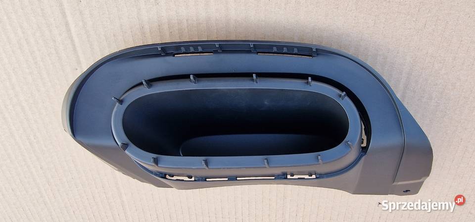 MERCEDES GLA H247 KOŃCÓWKA WYDECHU PRAWA zderzaki