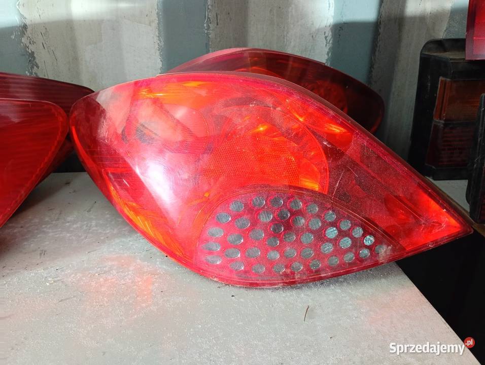 Peugeot 207 HB Lampa Tylna Lewa Prawa Tył Lewy osobowe Liniewo