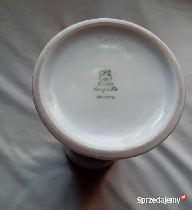 Wazon ze złoceniami w stylistyce Mid Century Porcelana i szkło wielkopolskie Koźminek