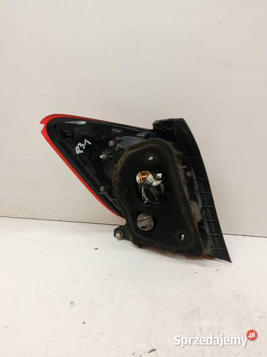 LAMPA TYŁ PRAWA 3D EU Toyota Yaris III 2011 Rok produkcji 2014