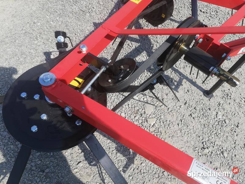 Przetrząsacz do siana PAJĄK przetrząsacz