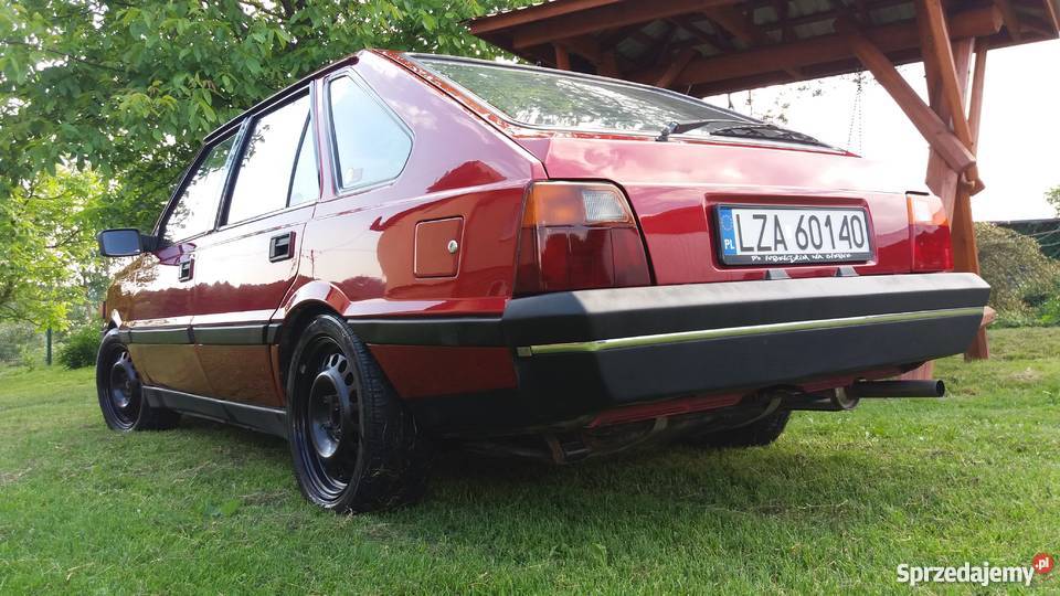 Polonez Caro przejściówka 16 GLE manualna Zabytów sprzedam