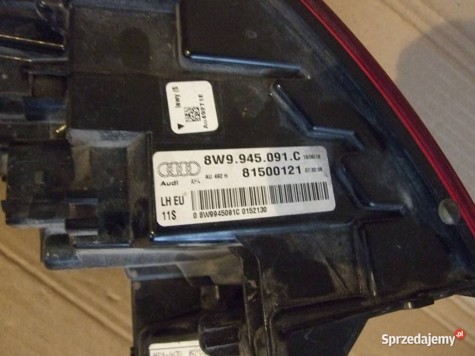 Lampa lewy tył Audi A4 B9 kombi 8W9945091C