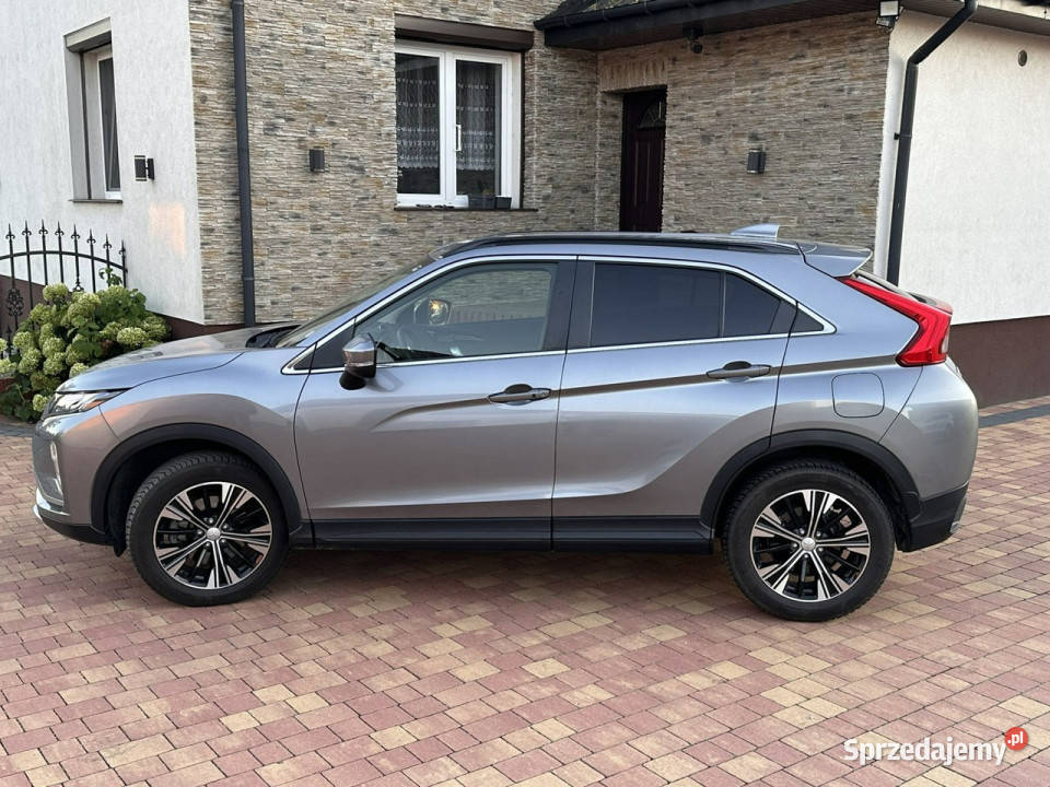 Mitsubishi Eclipse Cross Sadlno