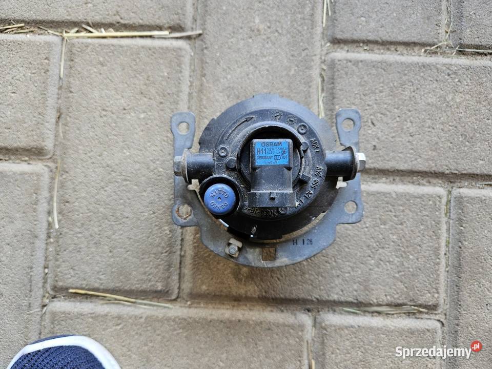 MITSUBISHI PAJERO SPORT HALOGEN A0K10894 Międzychód sprzedam